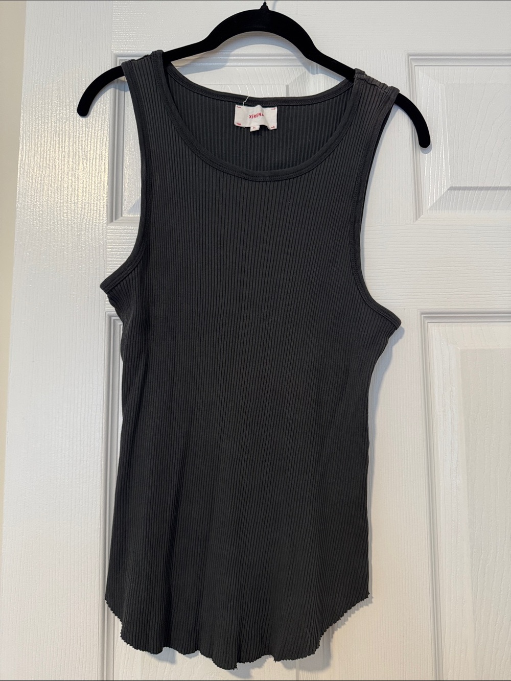 Xirena Women’s Charcoal Ribbed Tank Top - Scoop Neck Sleeveless Size XL